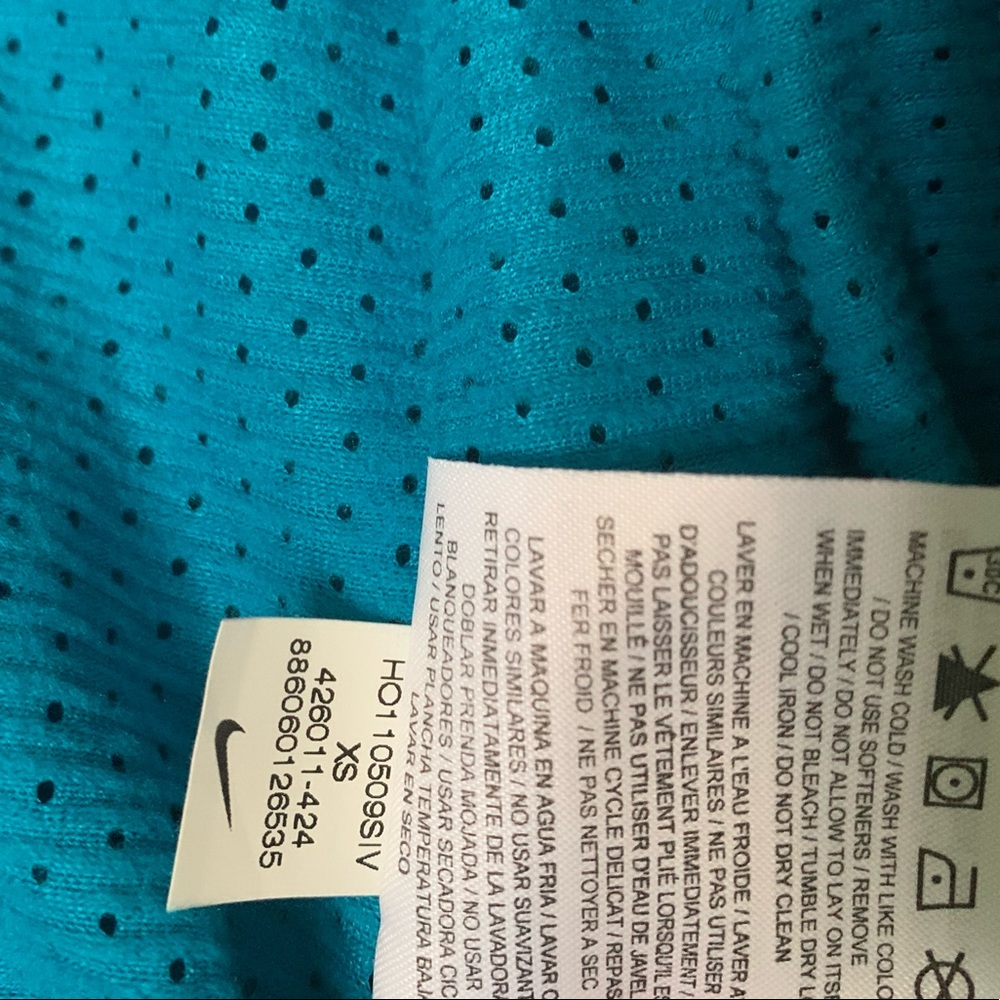 Nike jacket - Picture 8 of 9